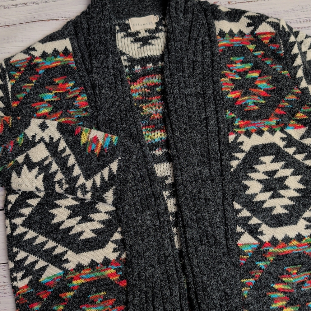 Dreamers Southwestern Aztec Pattern Long Cardigan Women’s Small Sweater